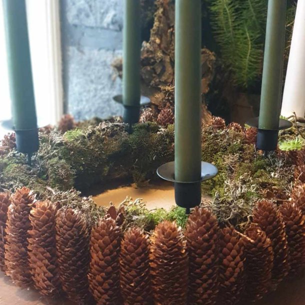 Adventskrans med kogler